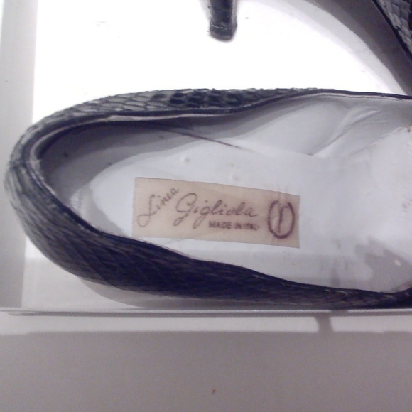 WOMEN'S VINTAGE BLACK SNAKE SKIN HEELED SHOES - Picture 4 of 7